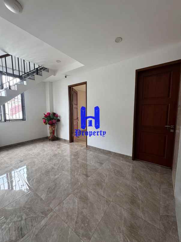 dijual rumah jalan s parman daerah petisah