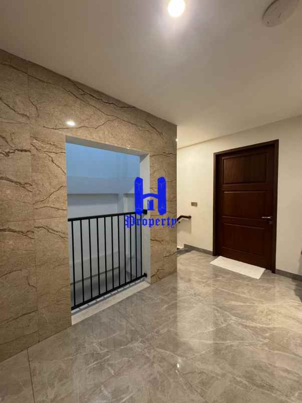 dijual rumah jalan s parman daerah petisah