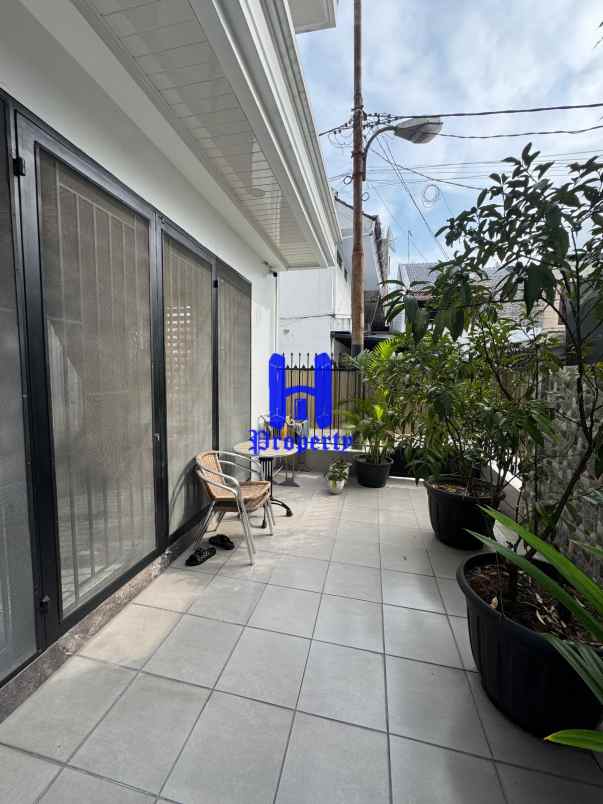 dijual rumah jalan s parman daerah petisah