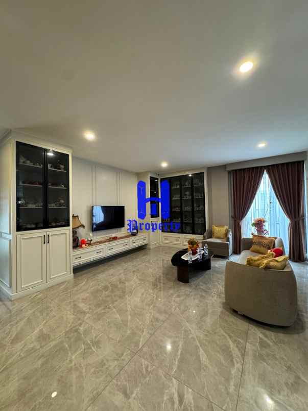 dijual rumah jalan s parman daerah petisah