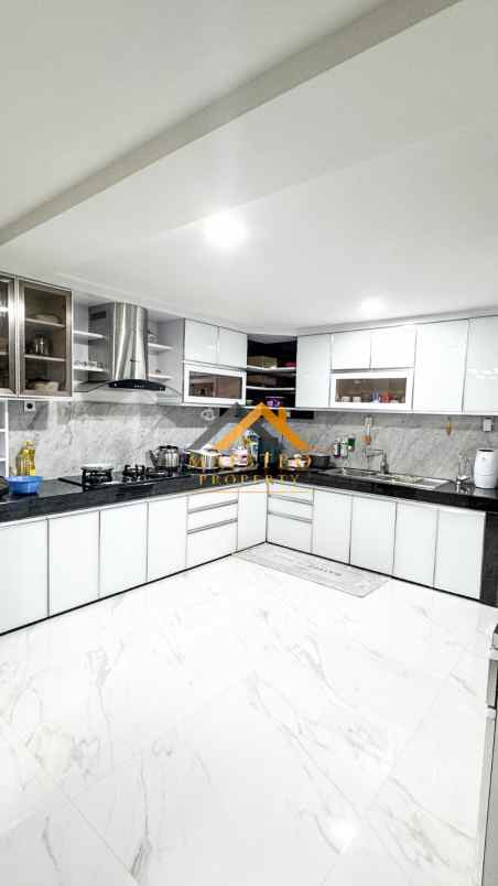 dijual rumah jalan tarutung dekat