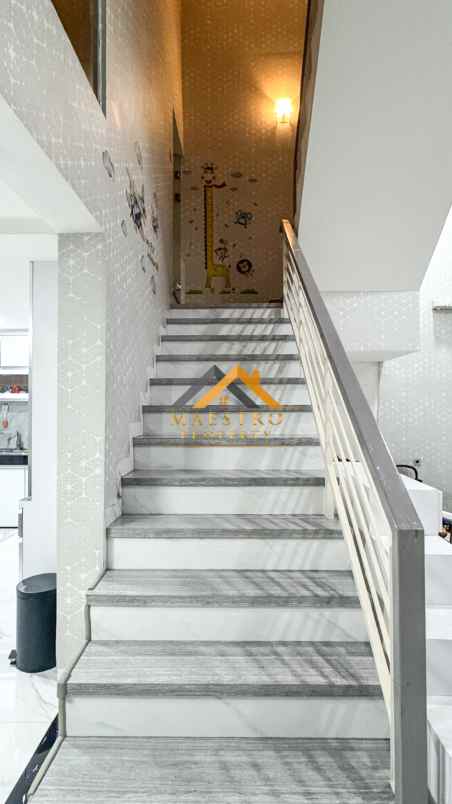 dijual rumah jalan tarutung dekat