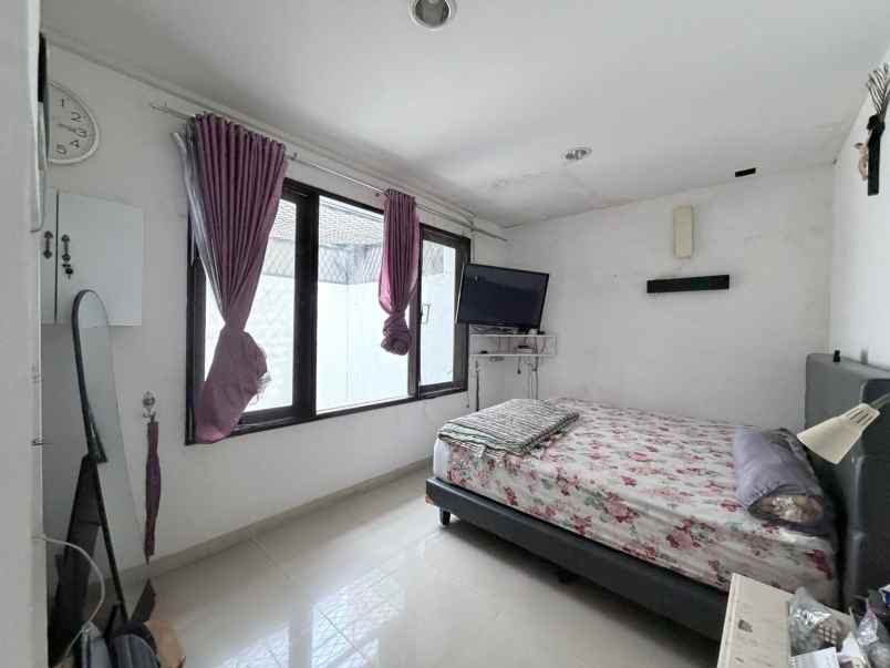 dijual rumah janur elok kelapa gading