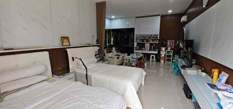 dijual rumah janur hijau kelapa gading