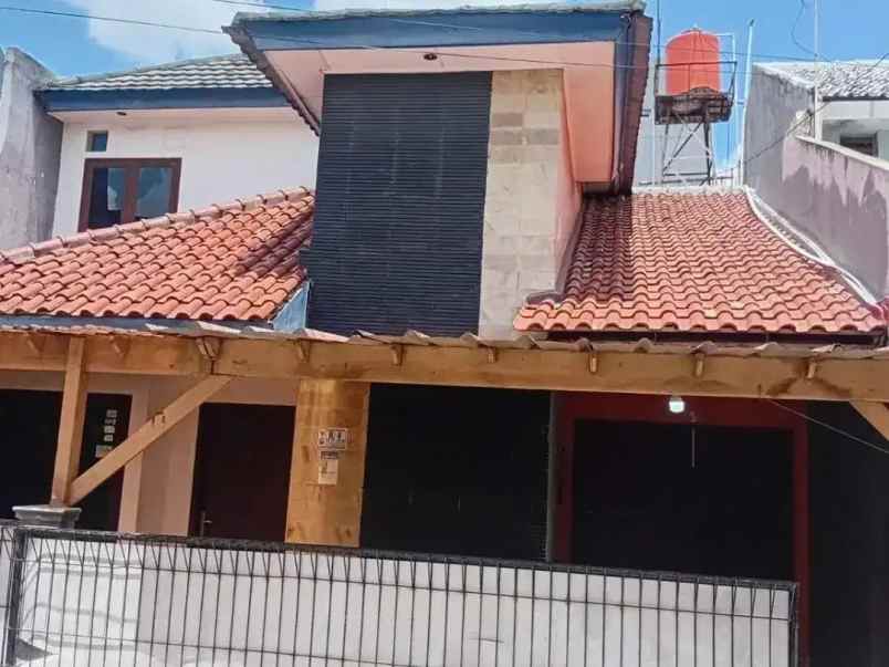 dijual rumah jatibening