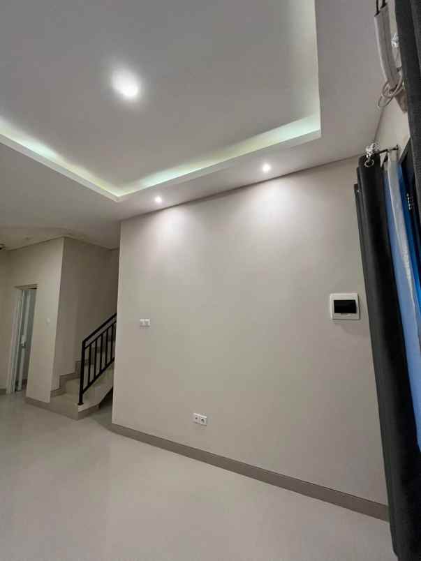 dijual rumah jatingaleh