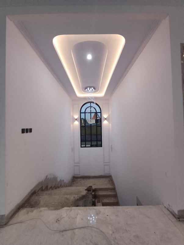 dijual rumah jatipadang