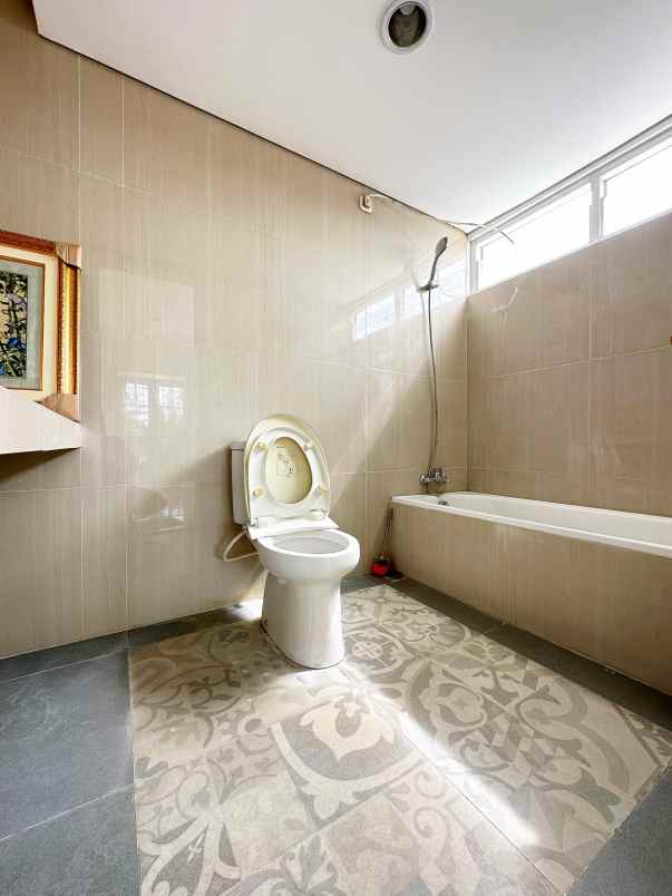 dijual rumah jatirahayu