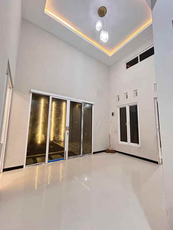 dijual rumah jatisari