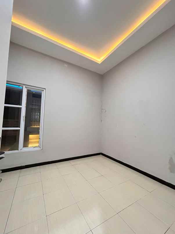dijual rumah jatisari