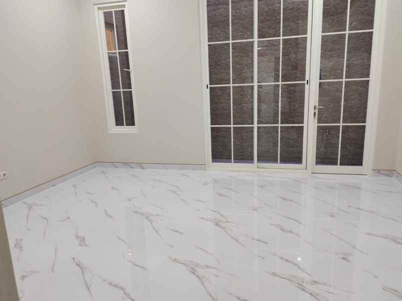 dijual rumah jemur sari