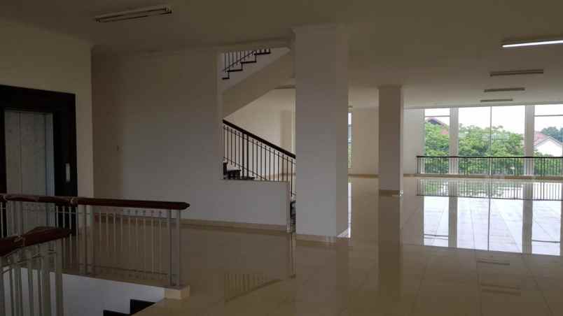 dijual rumah jemursari