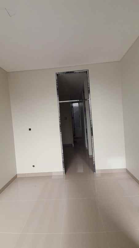 dijual rumah jl batu indah batununggal