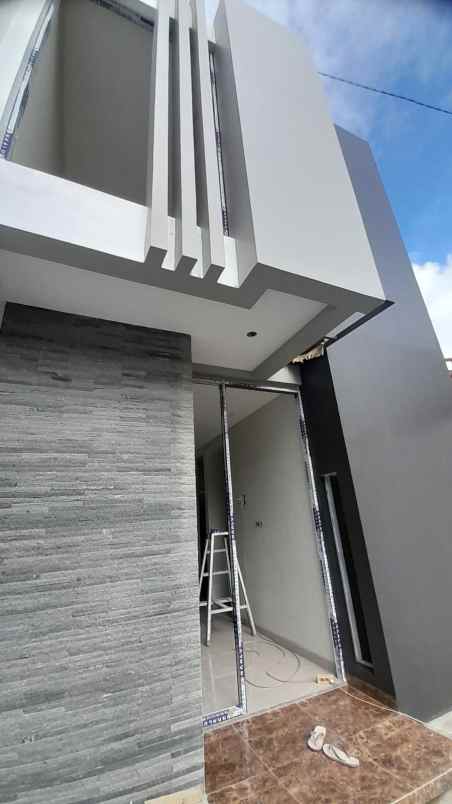 dijual rumah jl batu indah batununggal