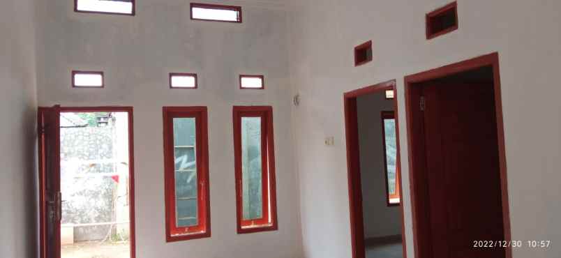 dijual rumah jl bekasi