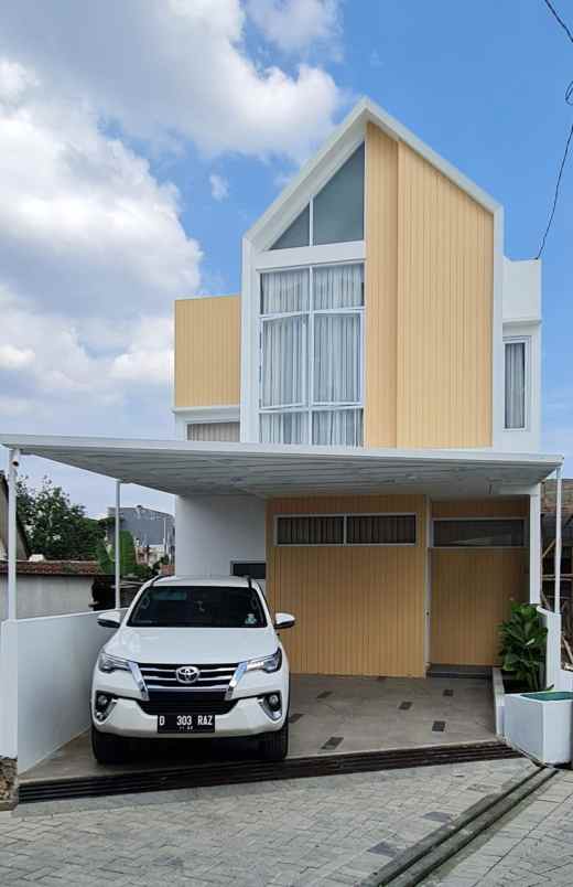dijual rumah jl budi pasteur bandung