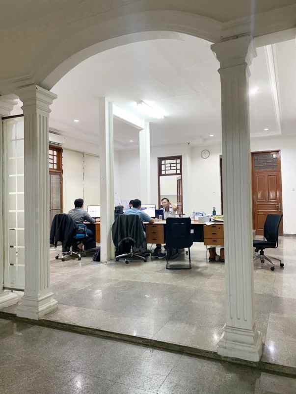 dijual rumah jl cempaka