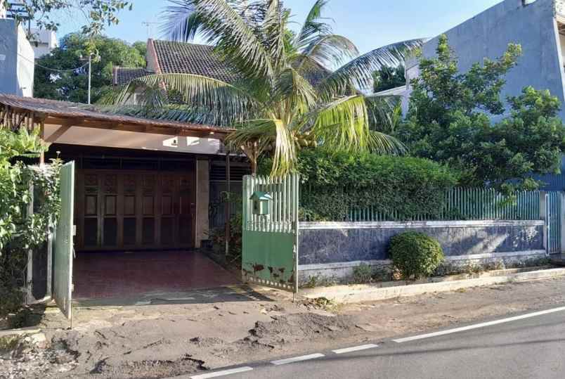 dijual rumah jl cempaka putih tengah