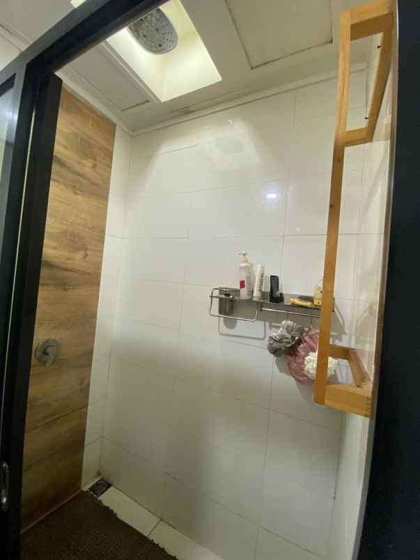 dijual rumah jl ciwaruga kec parongpong