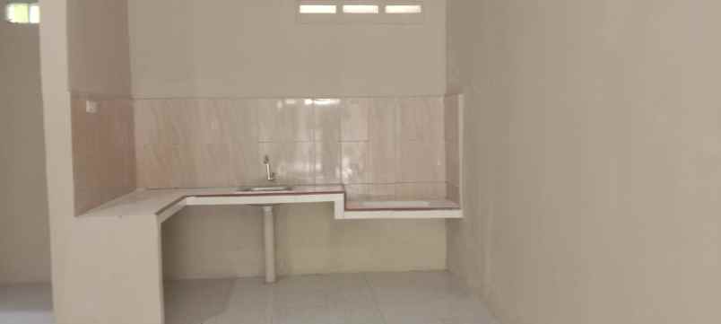 dijual rumah jl gaga semanan rt 001 rw