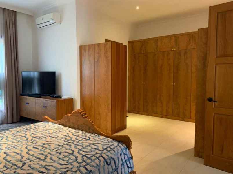 dijual rumah jl golf estate bogor raya