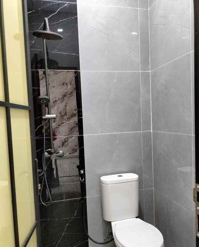 dijual rumah jl kaliurang km 12 5