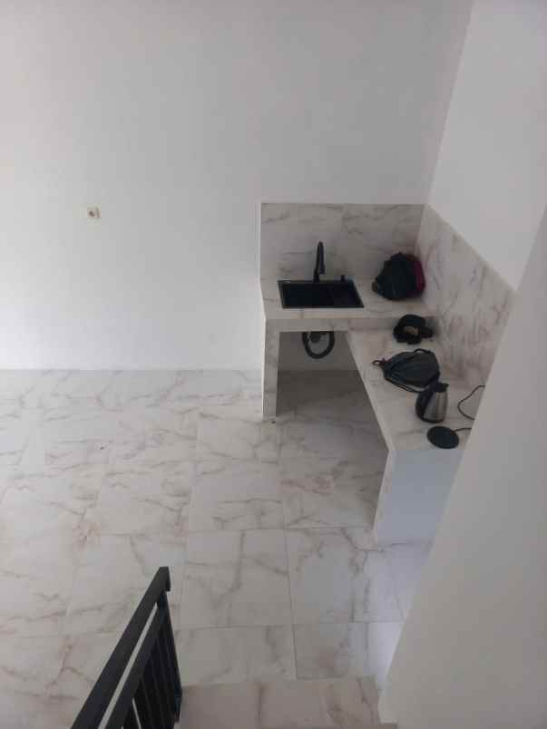 dijual rumah jl kayu gede 2 rt 02 rw 04