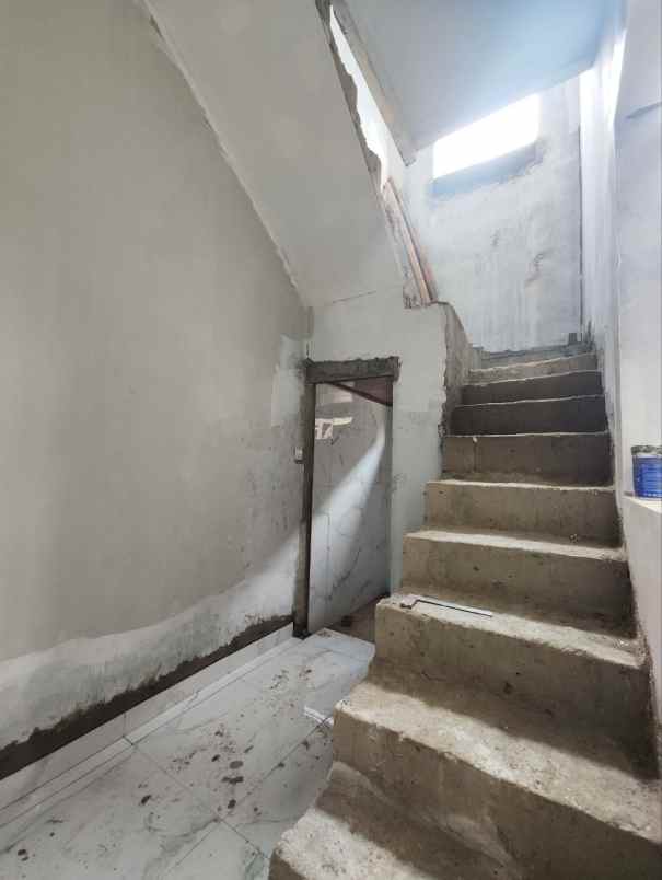 dijual rumah jl kp sawah jatimulya