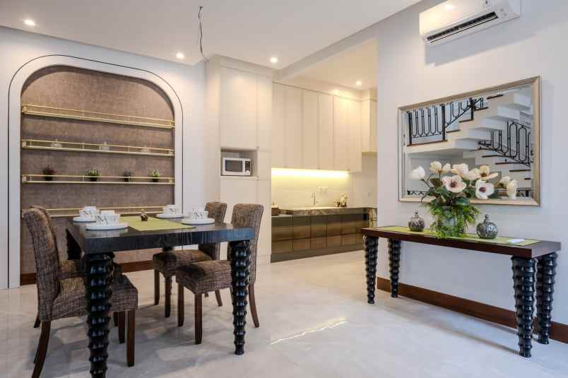 dijual rumah jl lebak bulus cilandak