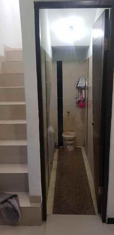 dijual rumah jl merkuri tata surya