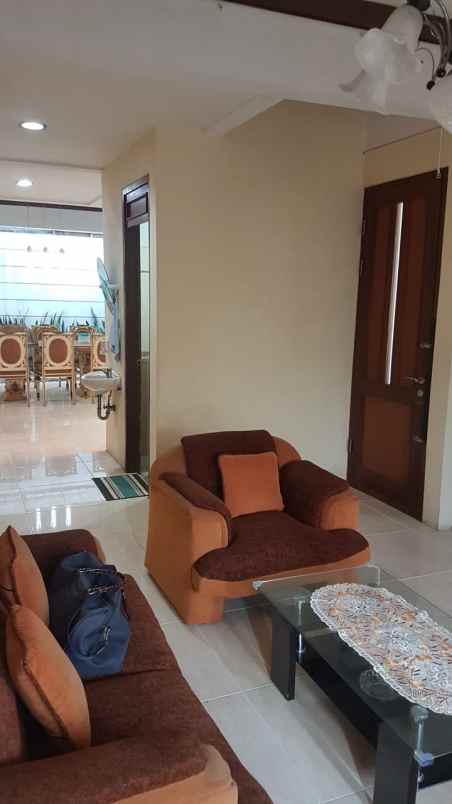 dijual rumah jl mulya sukajadi