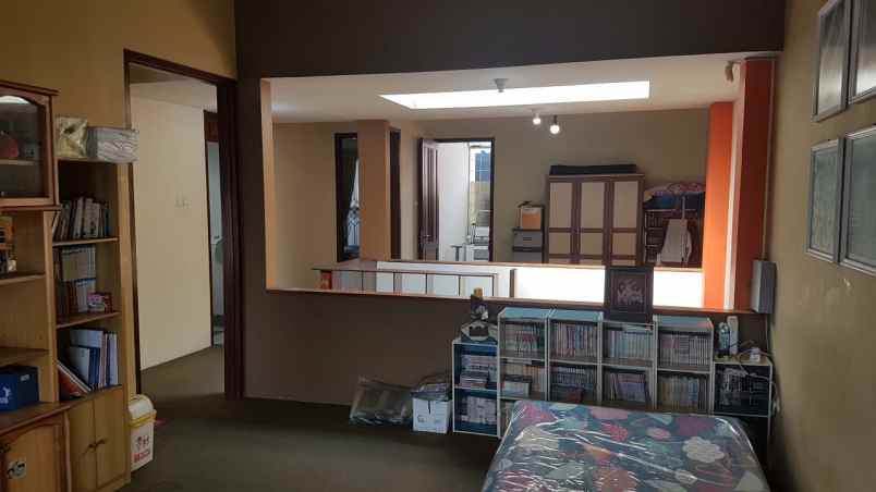 dijual rumah jl mulya sukajadi