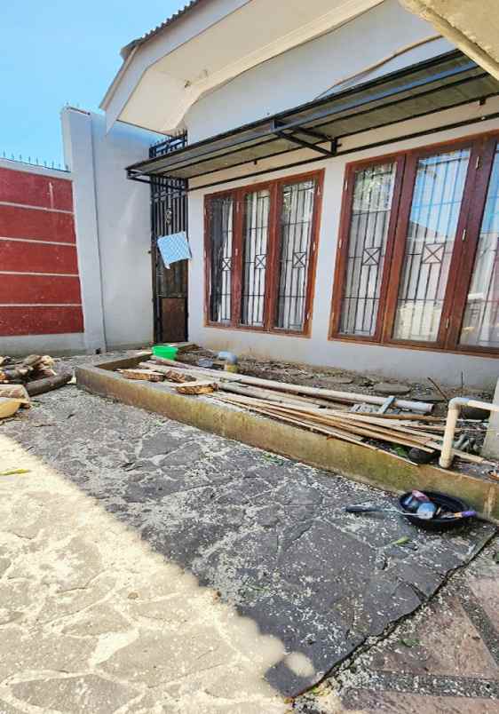 dijual rumah jl raya jembatan lama no 4