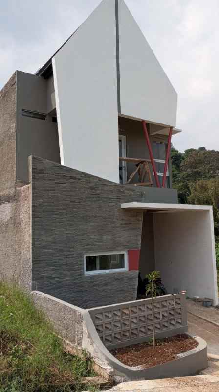 dijual rumah jl sasak batu no atas