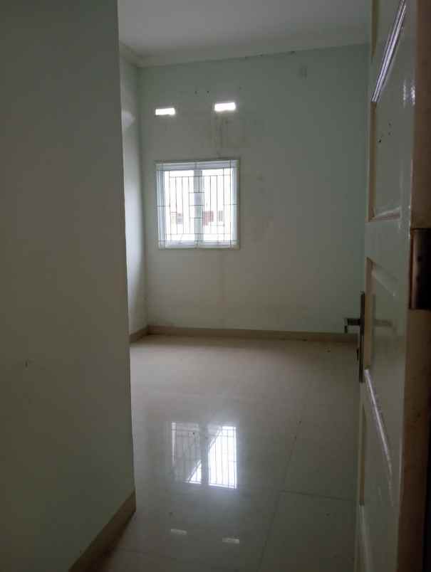 dijual rumah jl suntai