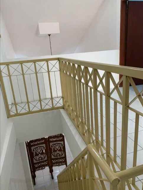 dijual rumah jl wijaya kusuma