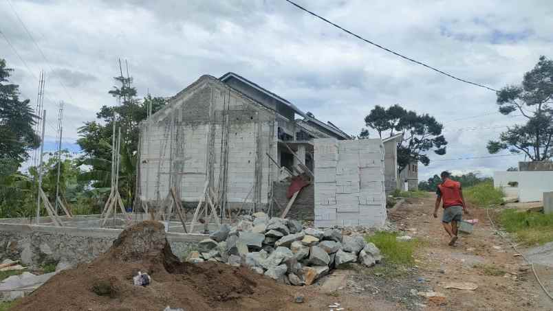 dijual rumah jln haji gopur cimahi
