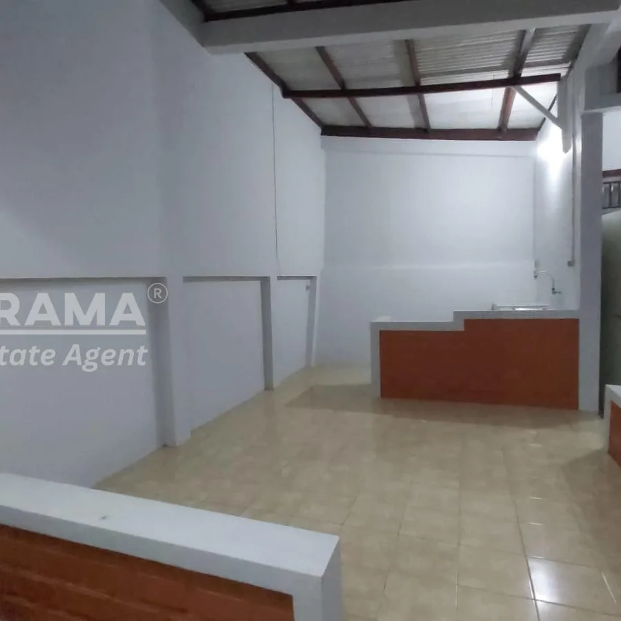 dijual rumah jln raya bojongsari
