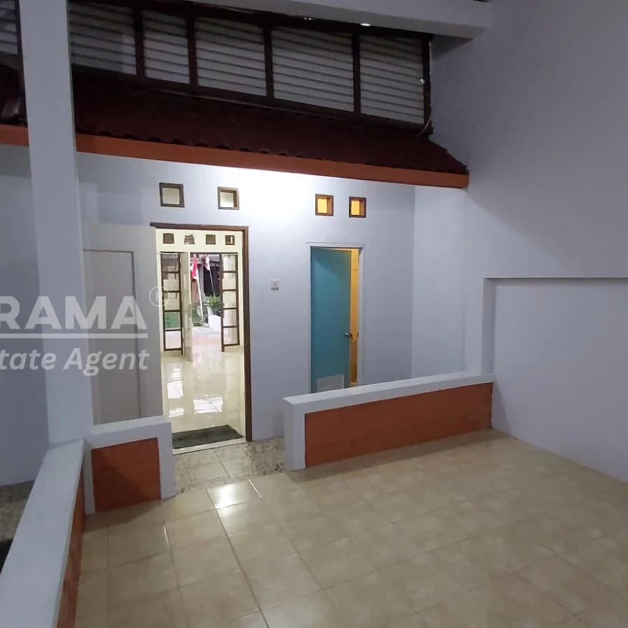 dijual rumah jln raya bojongsari