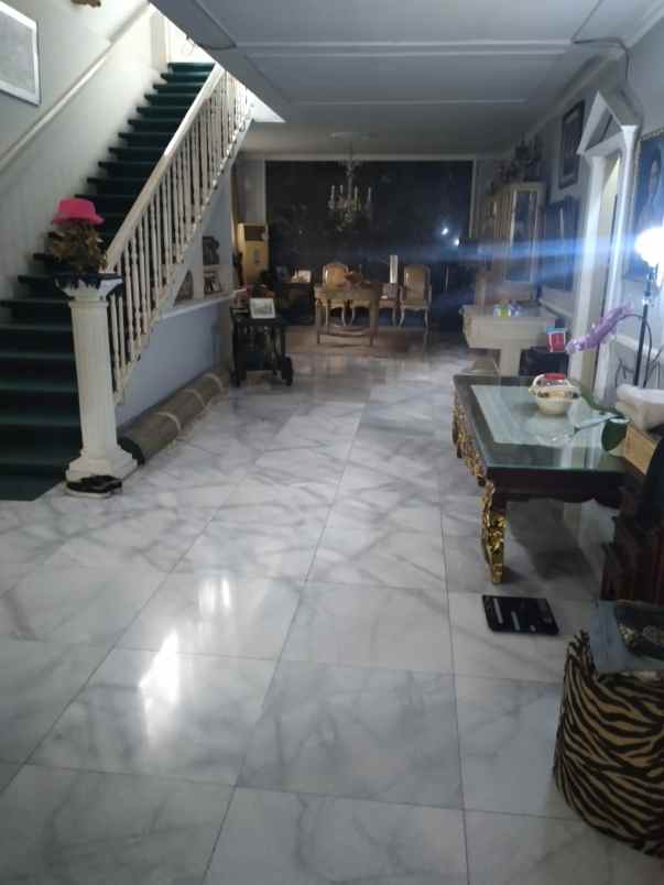 dijual rumah jln sriwijaya selong keb baru