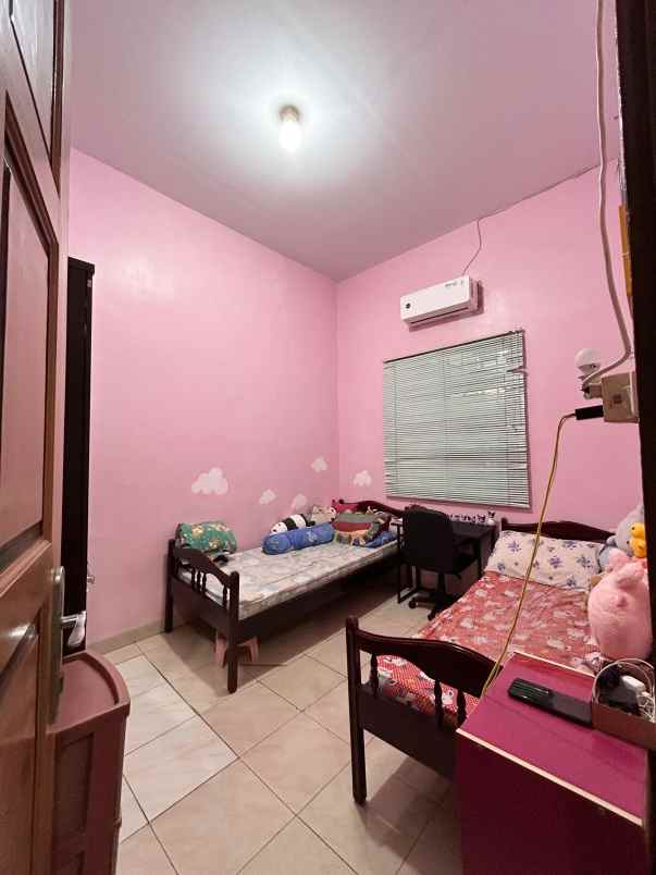 dijual rumah jln suluh medan