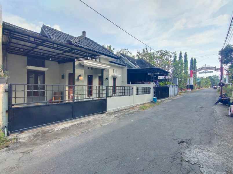 dijual rumah kalasan