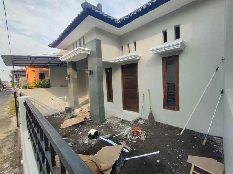 dijual rumah kalasan