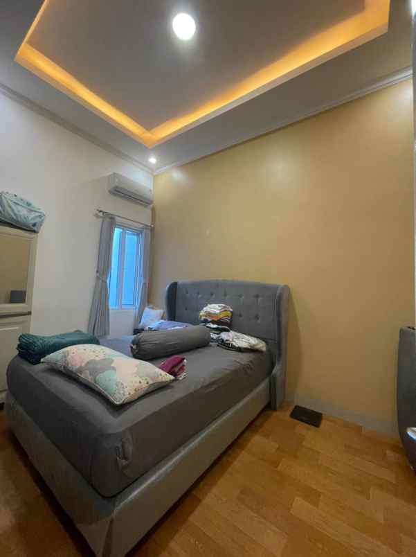 dijual rumah kalibaru cilodong depok