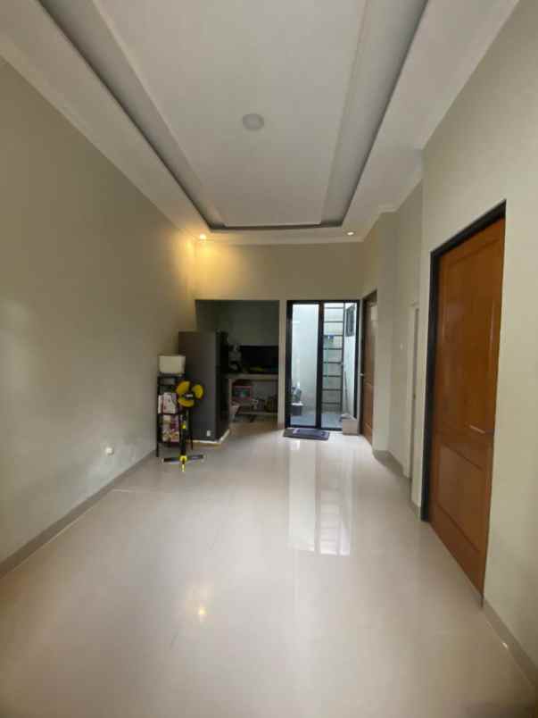 dijual rumah kalimulya cilodong depok