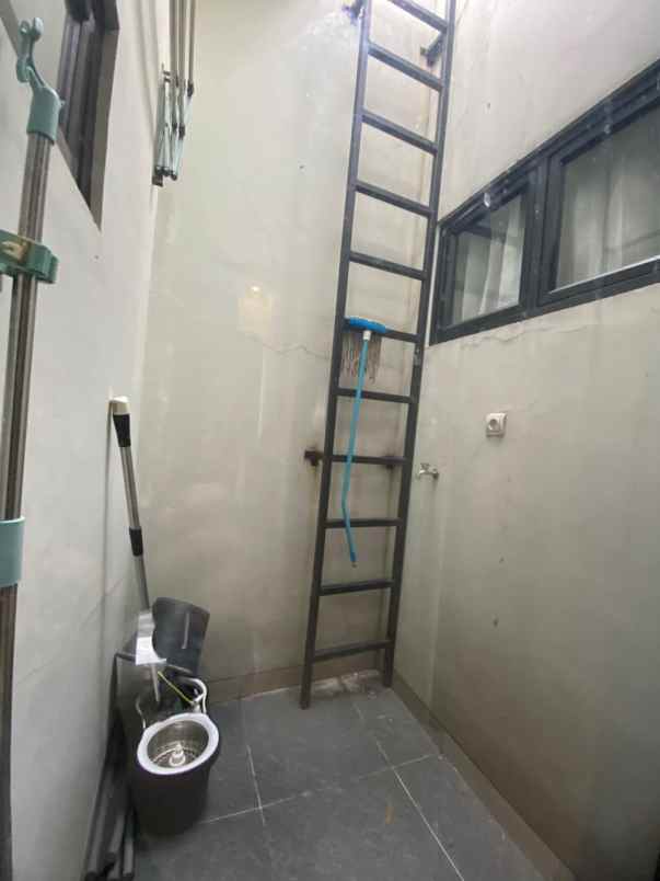 dijual rumah kalimulya cilodong depok