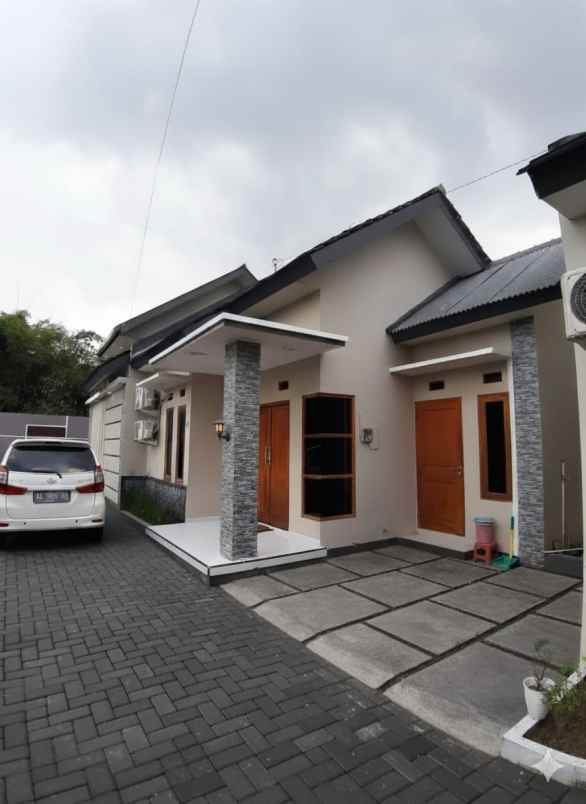 dijual rumah kaliurang km 10