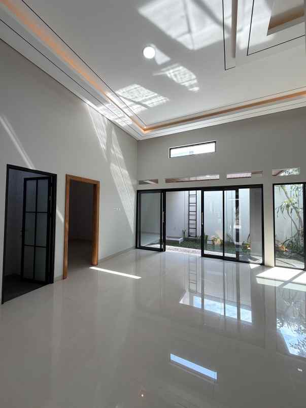 dijual rumah kaliurang km 12 5