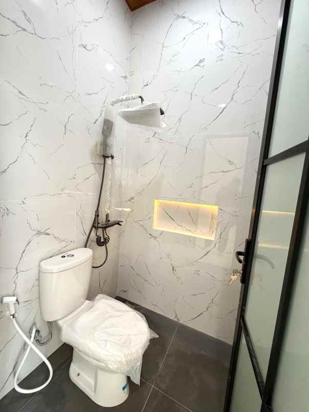 dijual rumah kaliurang km 12 5