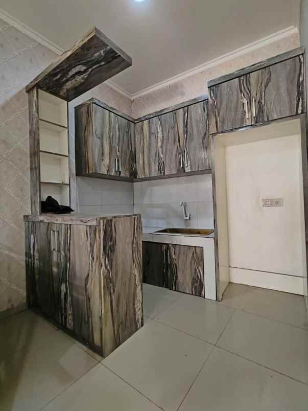 dijual rumah kampung tengah condet jaktim